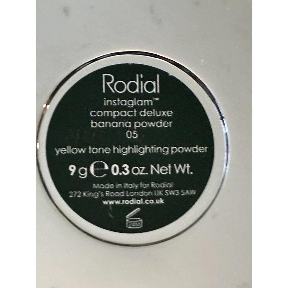 New RODIAL 05 Compact, Deluxe, Banana Highlighting Powder. 9g / 0.3oz Italy